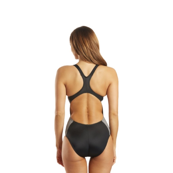 Nike Color Surge Powerback One Piece Swimsuit - Picture 3 of 13